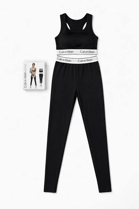 Women's Premium 2-Piece Activewear Set – Black Sports Bra & High-Waist Leggings