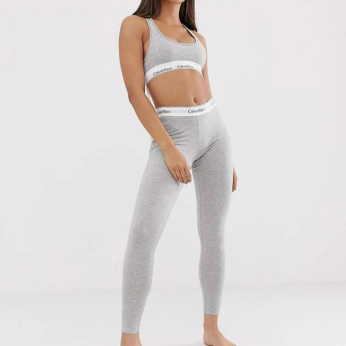 Women's Premium 2-Piece Activewear Set – Black Sports Bra & High-Waist Leggings